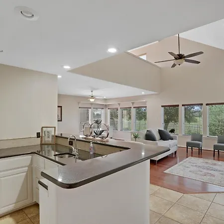 Villa Serene Coastal Getaway - Spacious 4Br Retreat, 15 Minutes From Beach & Attractions! Fast Wifi, Free Parking, And King Size Bed!